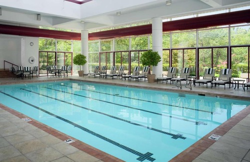 South Tulsa Hotel | DoubleTree by Hilton Tulsa - Warren Place