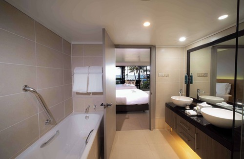 Sonaisali Island Resort | DoubleTree Resort by Hilton Hotel Fiji - Sonaisali Island