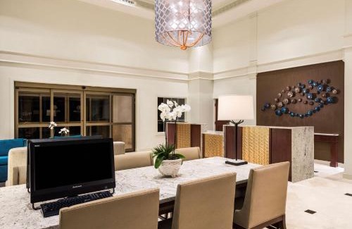North Naples Hotel | DoubleTree Suites by Hilton Naples