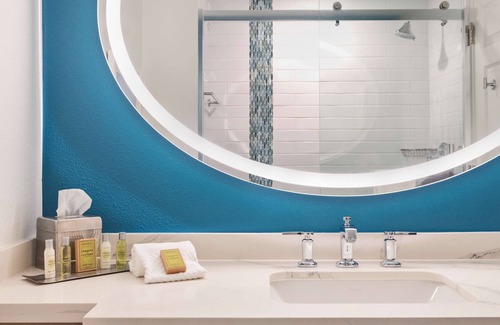 North Naples Hotel | DoubleTree Suites by Hilton Naples