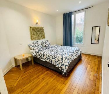 Villemomble Apartment | Douce France - 300m to train station/6persons/2Rooms/35mnToDisney