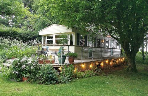 Armoy Apartment | Doughery Den The Dark Hedges Hideaway