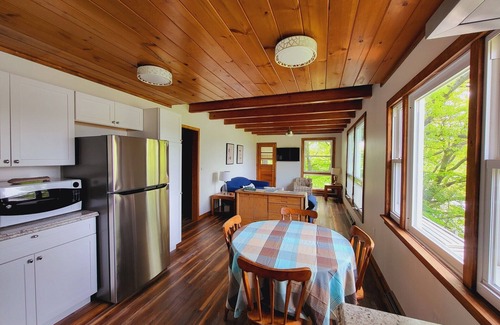 Port Ontario House | Douglaston Salmon Run - Estuary Lodge