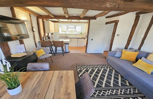 Croyde Cottage | Dove Cott | Sleeps 4 | Central Location