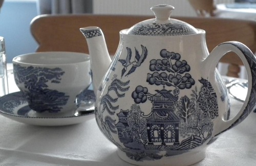 Bishop's Cleeve Bed & Breakfast | Dove House