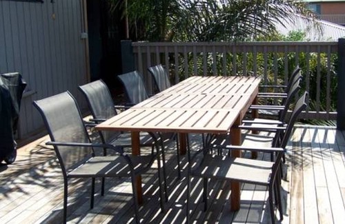 Sunderland Bay House | Dover Drift the perfect family beach escape.