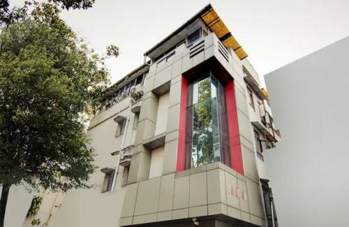 Ballygunge Hotel | Dover Inn By BookMeriHotel