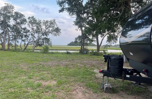 Bethera RV Rental | Down By The River.Charleston Getaway w/fishing, grilling, camping, and hiking