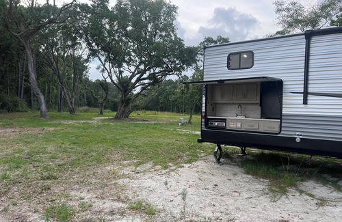 Bethera RV Rental | Down By The River.Charleston Getaway w/fishing, grilling, camping, and hiking