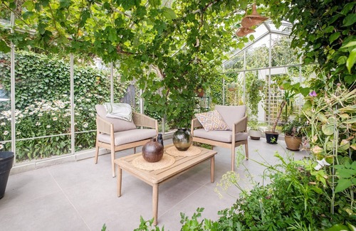 Downderry House | Downderlin is a light-filled beautiful home with a large garden that rolls directly onto the beach.