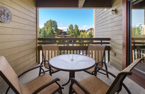 Steamboat Springs Condo | Downhill Den, Easy walk to the Gondola with mountain views!