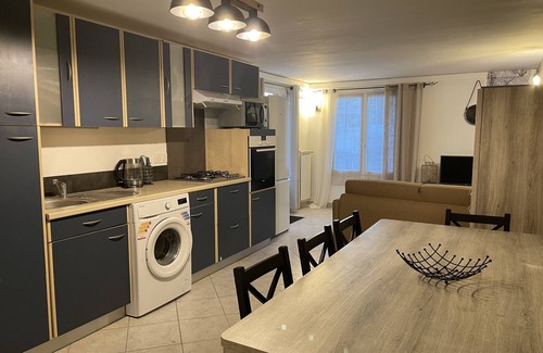 Valensole Apartment | DOWNSTAIRS VILLA WITH GARDEN