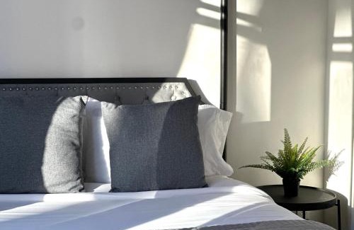 Downtown Apartment | Downtown 1BR Apt Walk to Convention Center