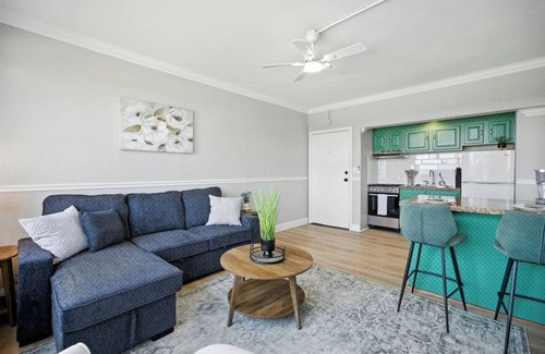 Downtown Jacksonville Apartment | Downtown 1BR Cozy Condo 16th Floor Skyline view