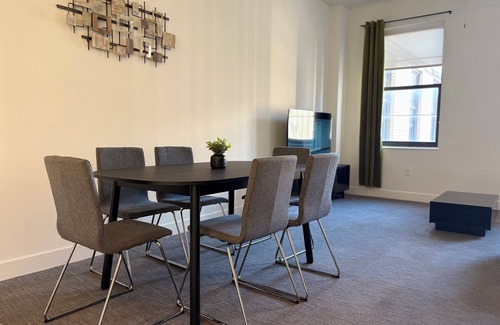 Downtown Dallas Apartment | Downtown 2-bedroom apartment in cool Dallas with fitness room, AC. Live it up