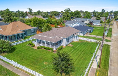 Lake Charles House | Downtown 3 Bedroom Home