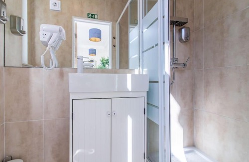 Lisbon Old Town Apartment | Downtown 7 Bedroom Apartment - Liberdade