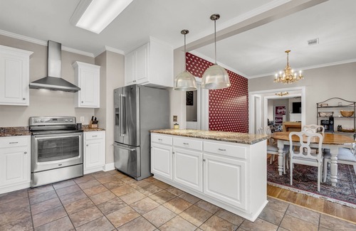 Starkville House | Downtown Access | Private | King Bed