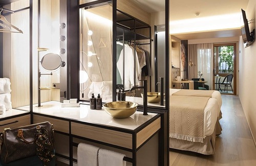Sant Nicolau Hotel | Downtown and Stylish Accommodation Close to Royal Palace of La Almudaina!