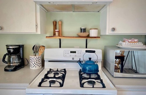 Arcata House | Downtown Arcata Garden Cottage