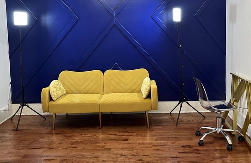 Washington Park House | Downtown Atlanta Near Mercedes Benz/4bedrooms/Parking