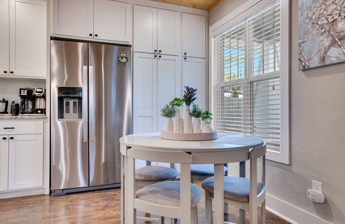 Downtown House | Downtown Bentonville home w/close access to trails & minutes to Crystal Bridges