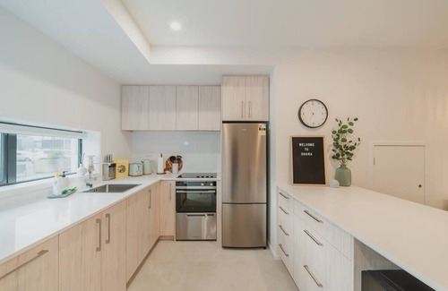 Christchurch City Centre House | Downtown Bliss - 4-BR Retreat Amidst the Cityscape