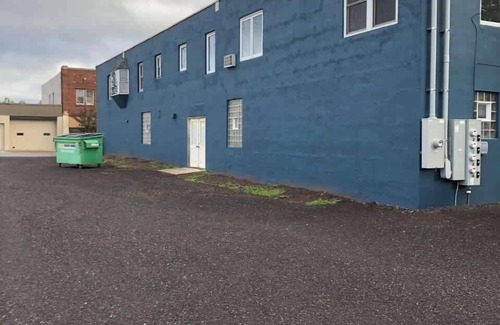 Ironwood Condo | Downtown "Blue Room" at Villages on Aurora