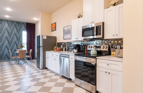 Downtown Apartment | Downtown Bryan Chic Studio