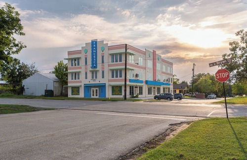 Downtown Apartment | Downtown Bryan Chic Studio