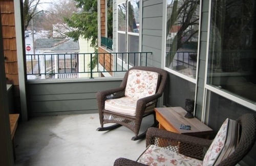 Coeur d'Alene Condo | Downtown Cd’A Condo ~ Clean * Convenient * Comfortable