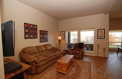 Coeur d'Alene Condo | Downtown Cd’A Condo ~ Clean * Convenient * Comfortable