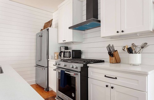 Westside House | Downtown Charleston - 4BR Luxurious Getaway!