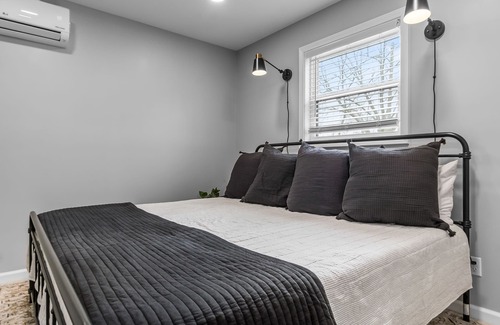 Cape Girardeau Apartment | Downtown Charm: 2 BR Retreat, #6