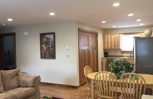 Cody House | Downtown Cody! Bobbi's Bunkhouse B