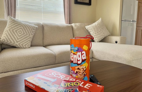 Hanford House | Downtown Comfy Mobile Home Stay