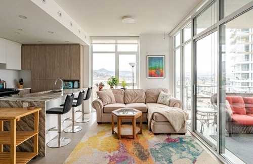 North End Condo | Downtown Condo with Hot-Tub