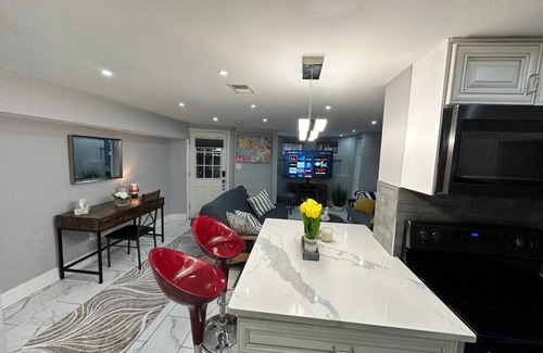 Truxton Circle Condo | Downtown Delight Vibrant Oasis in Heart of DC's Bustling Streets