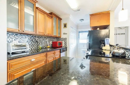 Delray Beach Condo | Downtown Delray Beach, Close to Beach, and nightlife. Pet Friendly