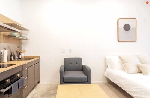 Meriden Apartment | Downtown Dream| Meriden Metro| Cozy Retreat Studio