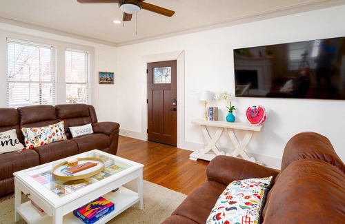 Alta Vista House | Downtown Dreaming *️ 3/2 Entire House *️River Walk*️Alamo