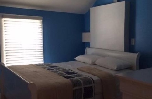 Elk Rapids Apartment | Downtown Elk Rapids , Upper Floor, 2 Bedroom 1.5 bath