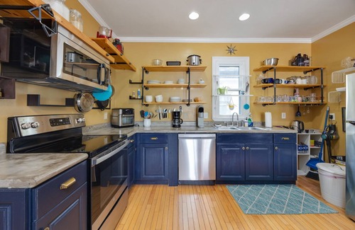 Germantown House | Downtown Escape-3BR Game Room-Sleeps 10-7 mins DT