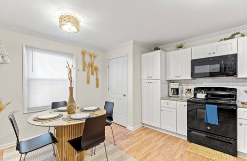 Frederick Apartment | Downtown Frederick retreat with parking. Dog- and baby-friendly!