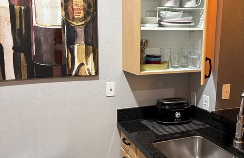 Pacific Terrace Condo | Downtown Gaslamp Quarter - walk to all