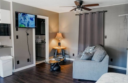 Gatlinburg Condo | Downtown Gatlinburg- Free Parking!