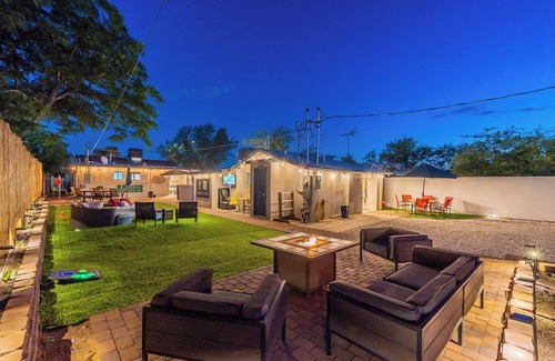 South Tucson House | Downtown gem cooler than outside! Urban Oasis w-swim spa and cool outdoor vibes
