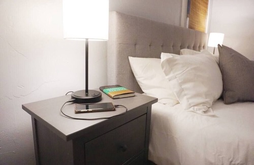Downtown Salt Lake City Apartment | Downtown Gem King Bed Fast WIFI