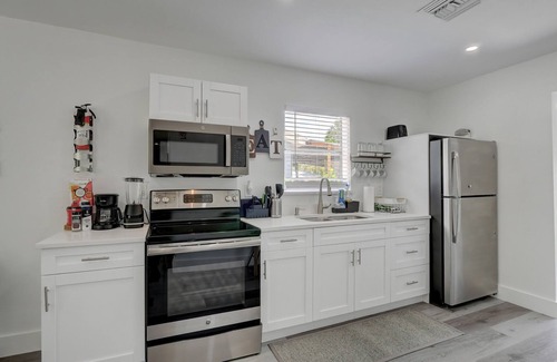 Bonita Springs House | Downtown Gem: Private Retreat Near Beach