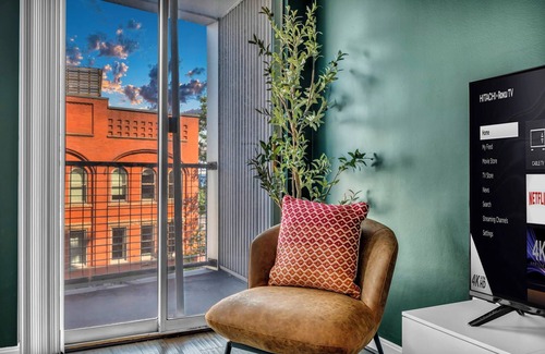 Ohio City Apartment | Downtown Getaway, Free Parking, 24/7 Hour Gym